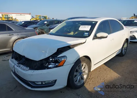 2013 Volkswagen Passat 2.5L Sel Premium из США, поврежденный, VIN 1VWCH7A38DC019811